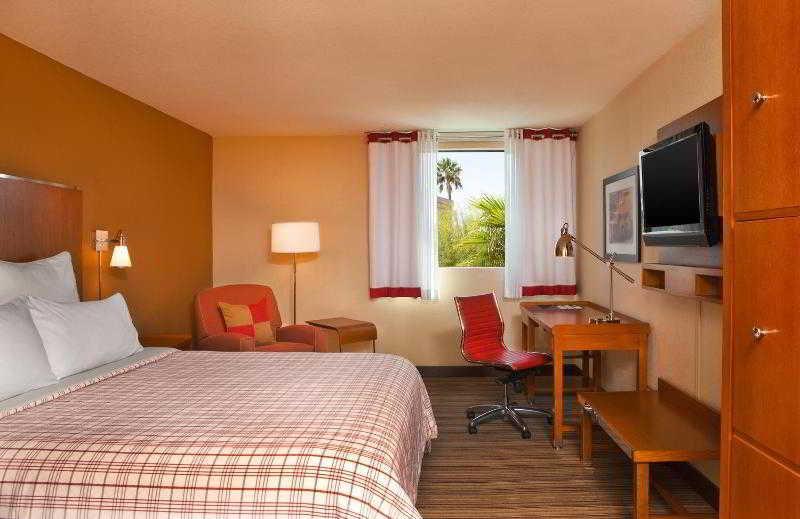 Moxy Phoenix Tempe/Asu Area Zewnętrze zdjęcie